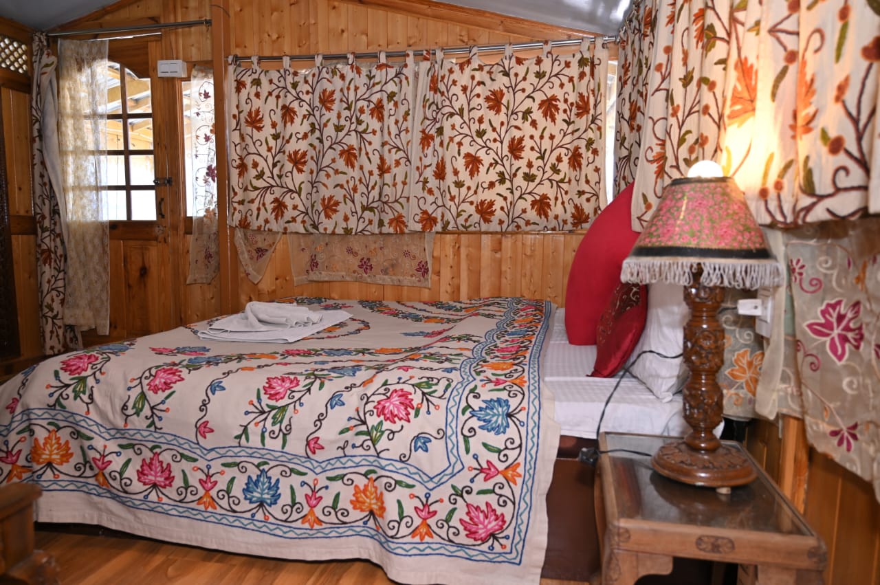 Houseboat Bedroom