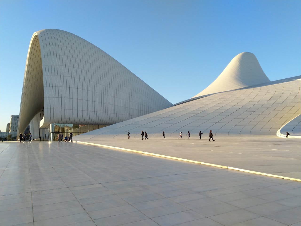 Azerbaijan Travel Guide – Explore Baku, Culture, and Nature