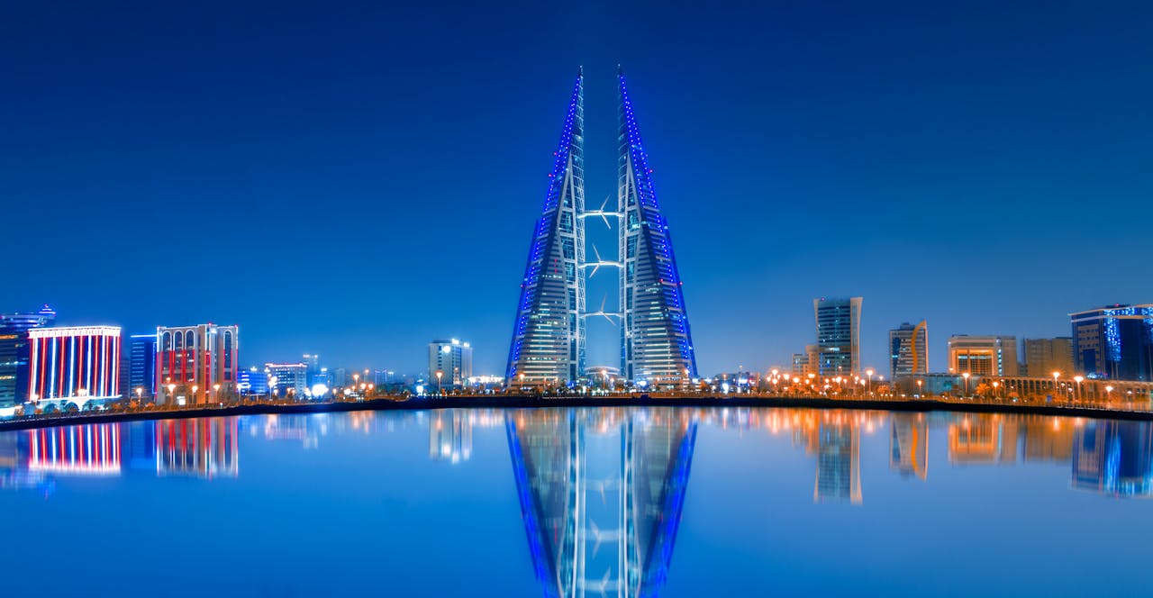 Bahrain Travel Guide – Culture, History & Modern Island Life