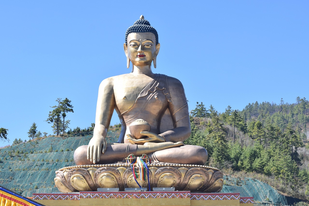 Bhutan Travel Guide – Explore Tiger's Nest, Festivals & Happiness