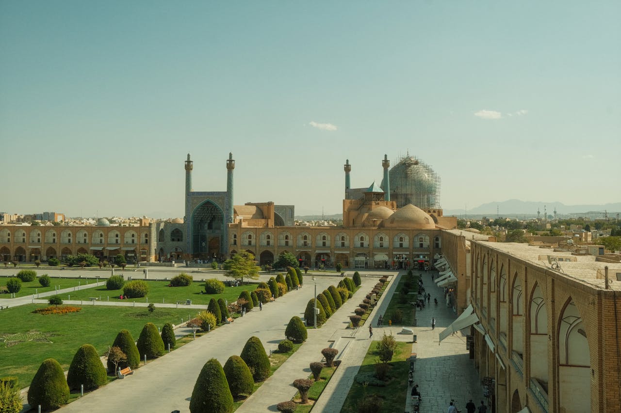 Iran Travel Guide – Persia’s Legacy, Mosques & Mountains