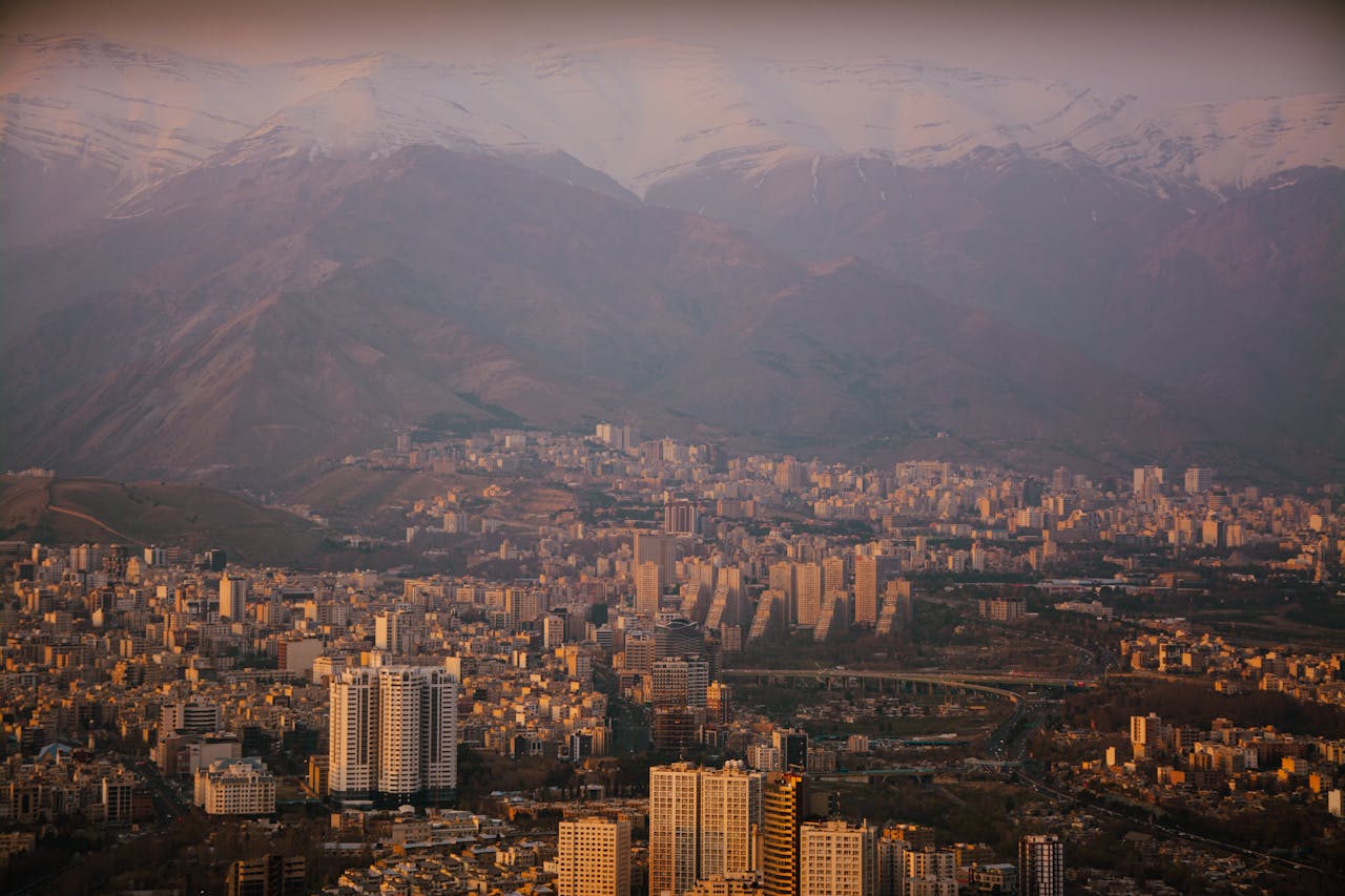 Iran Travel Guide – Persia’s Legacy, Mosques & Mountains