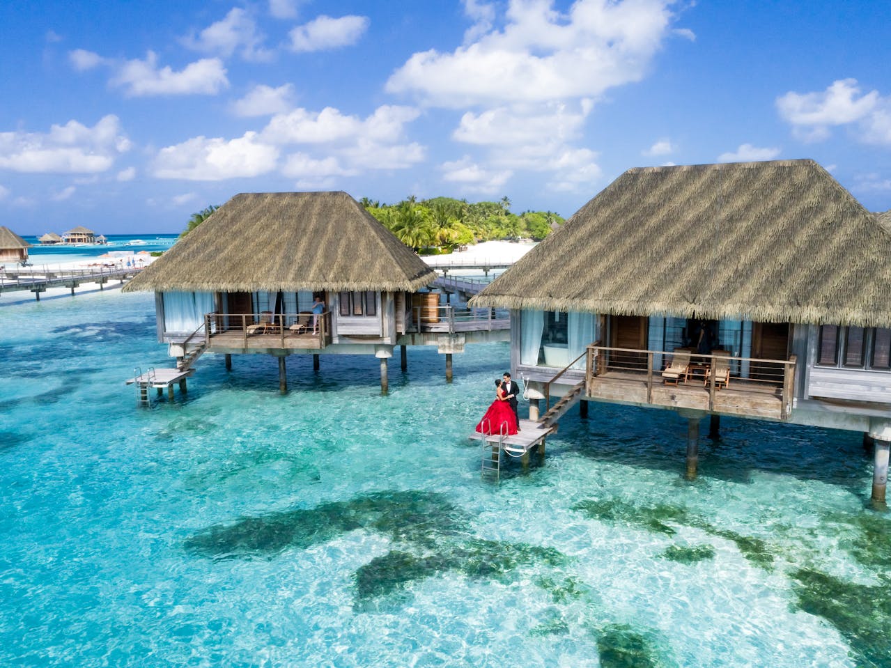 Maldives Travel Guide – Islands, Luxury & Diving Paradise