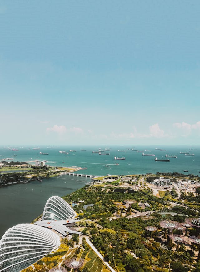 Singapore Travel Guide – Marina Bay, Sentosa, Food & Festivals