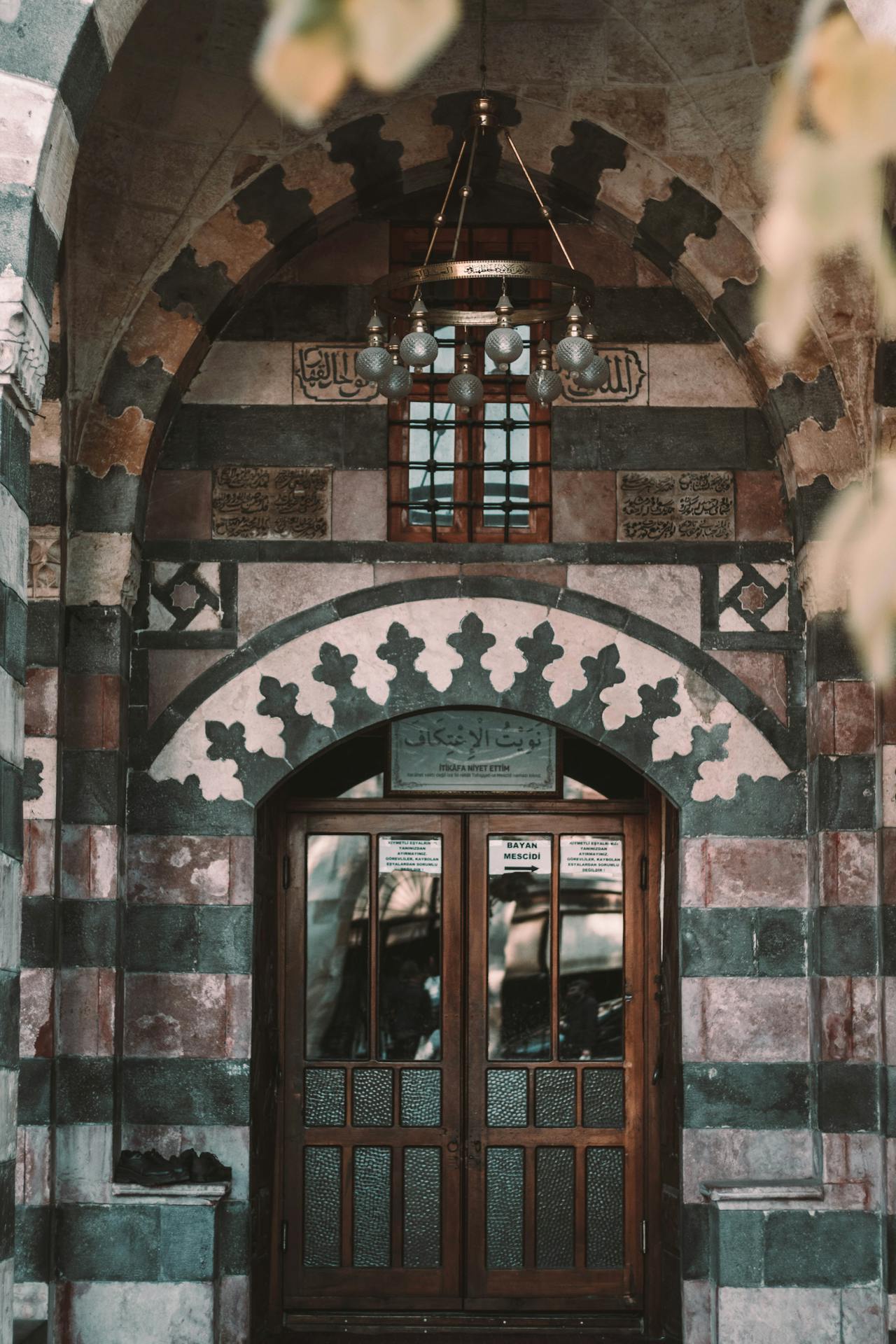 Syria Travel Guide – Ancient Cities, Culture & Resilience