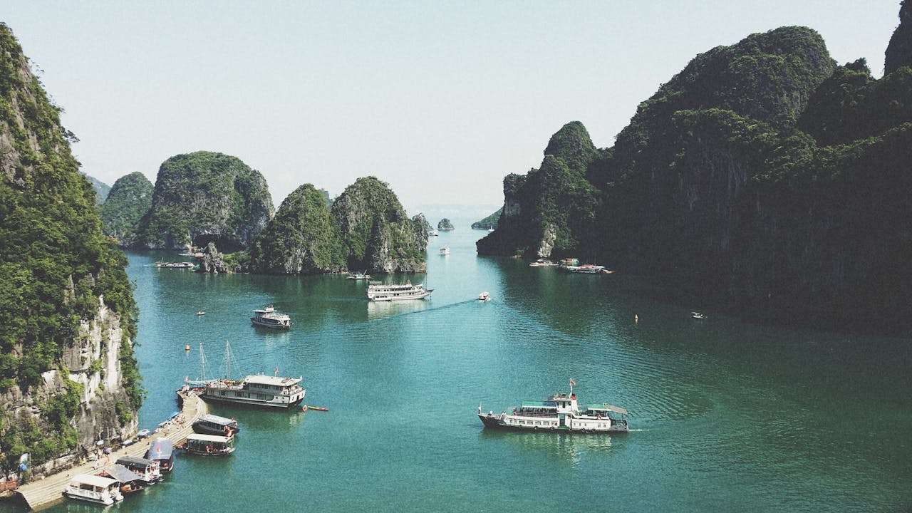Vietnam Travel Guide – From Ha Long Bay to Ho Chi Minh City